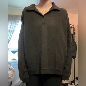 SUPER comfortable sweatshirt from Brandy Melville